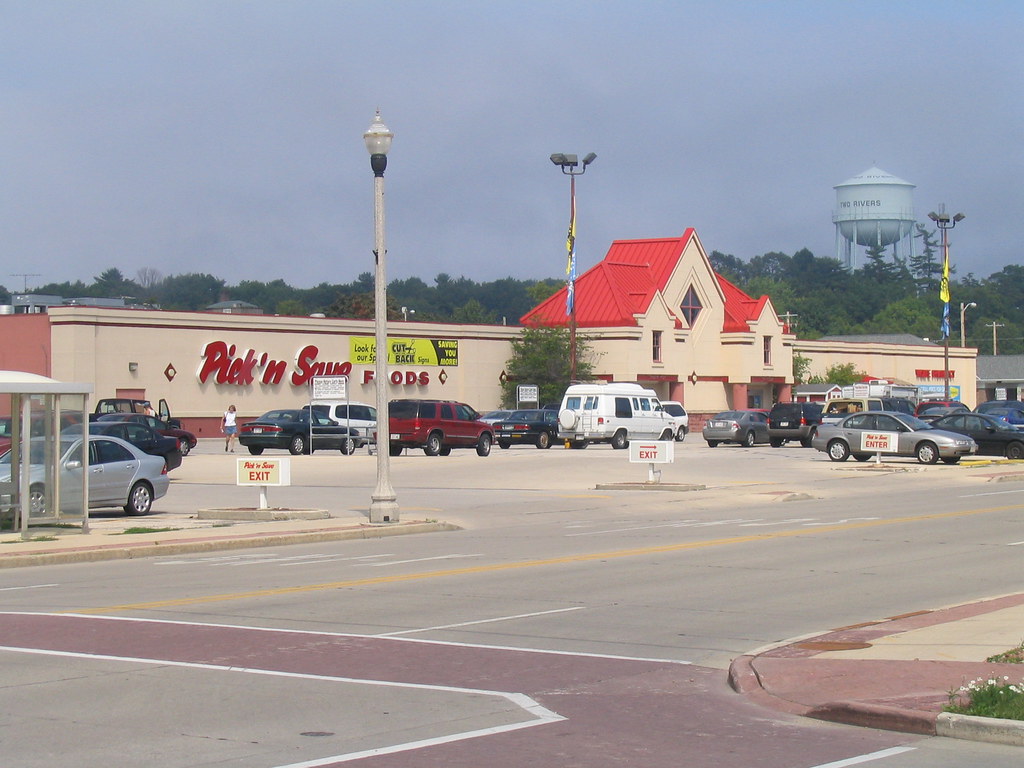 Pick 'n Save Foods (formerly Red Owl), Two Rivers, WI Flickr