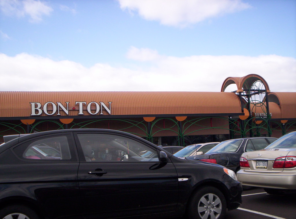 WT Grant/ Hess's/ BonTon Doylestown, PA Doylestown S.C.… Flickr