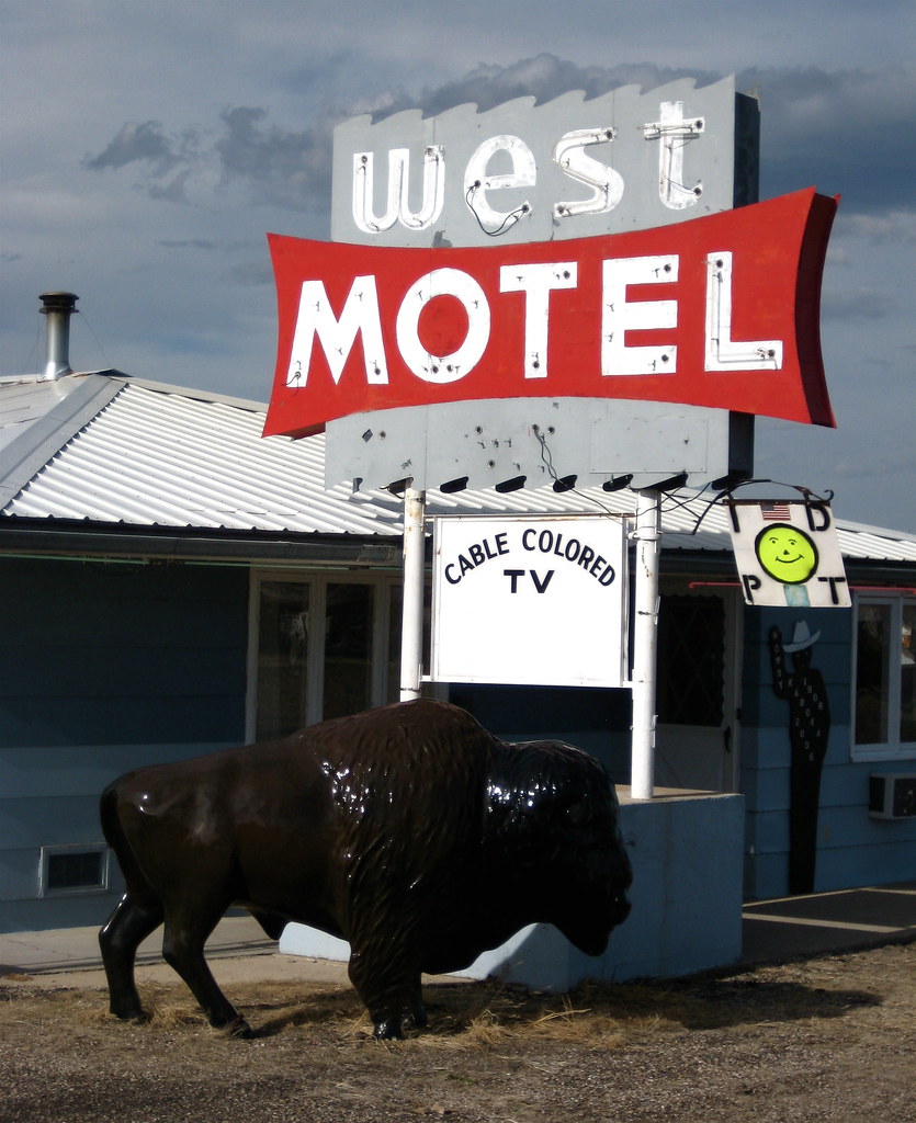 West Motel, Kadoka, SD Sign for the West Motel in Kadoka, … Flickr