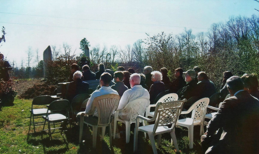 Home Funeral Service Several dozen family members, friends… Flickr