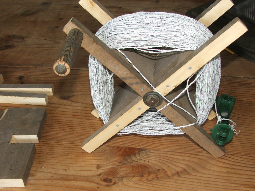 Electric Fence Wire Reel Got sick of the tangled mess of w… Flickr