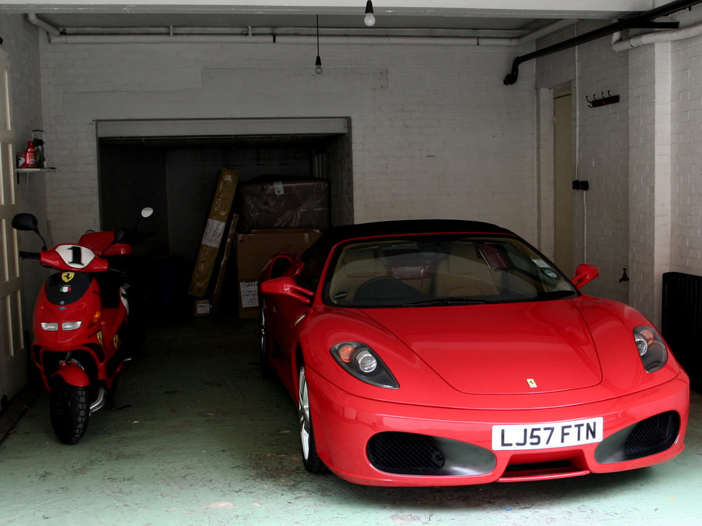 Ferrari garage a photo on Flickriver