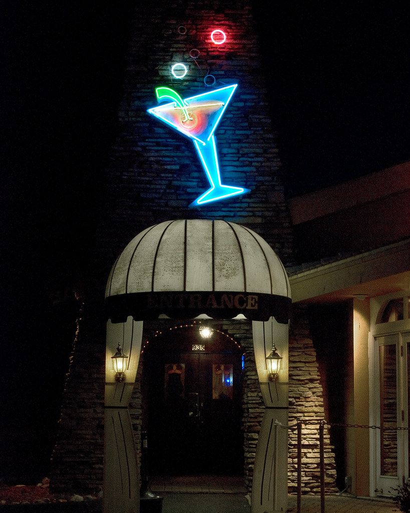 blue martini House of Embers, Wisconsin Dells, WI gary warren