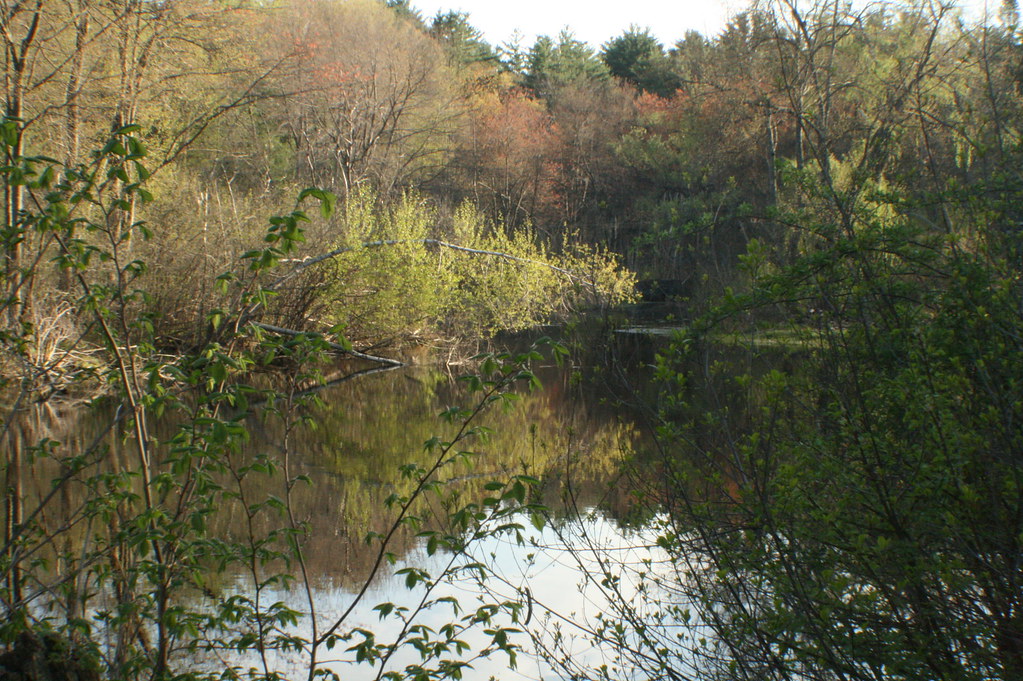 Salem N.H.. 062 Pond Stillwater Mansion Frank Sullivan Flickr