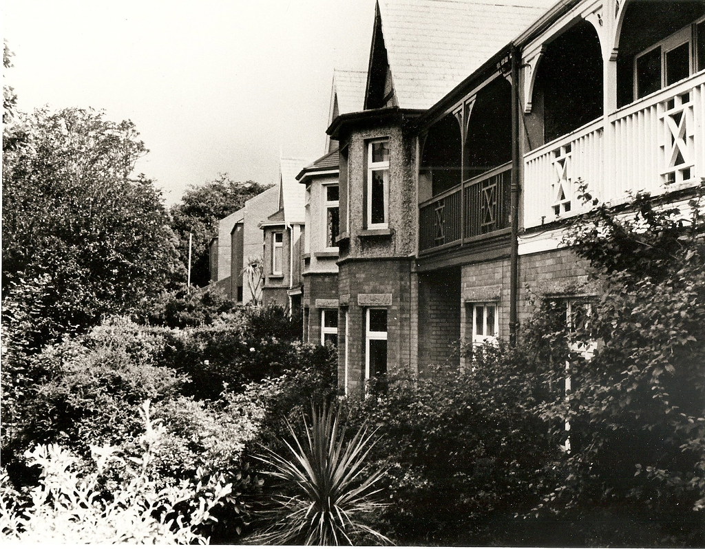 Sydney Parade Avenue Sydney Parade Avenue, Dublin, looking… Flickr