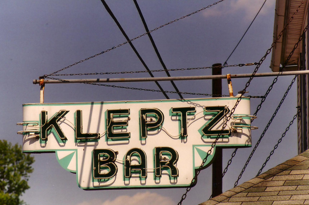 Kleptz Bar The Kleptz Bar in Seelyville, Indiana Rick Flickr