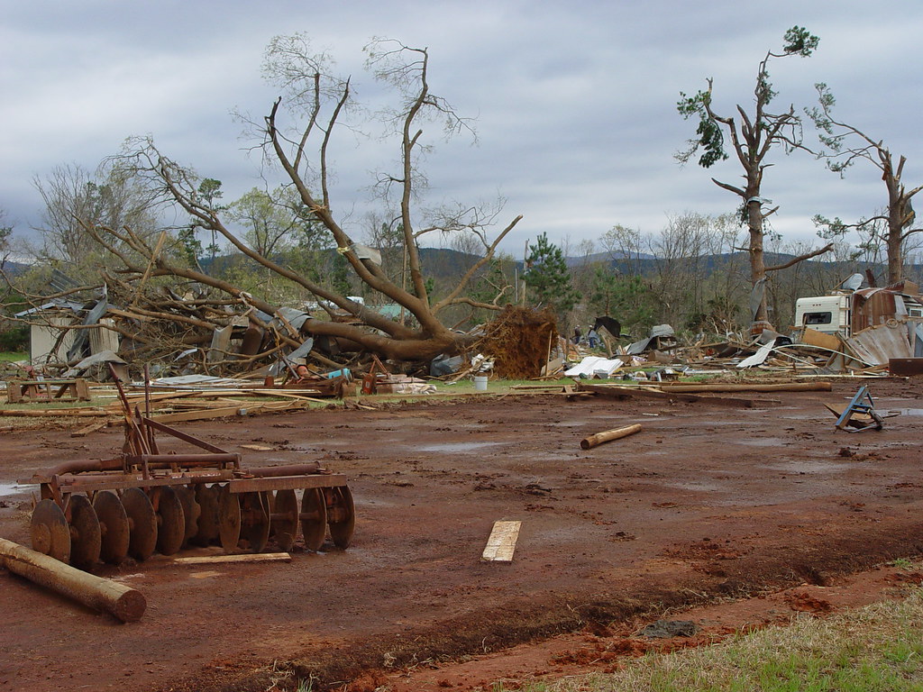 DSC05492 Damage caused by a tornado in Mena, Arkansas on A… Flickr