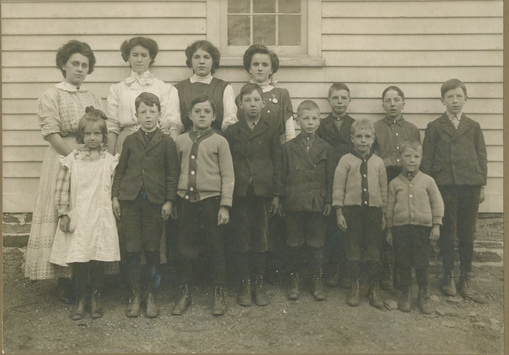 Bovina Coulter School (District 7) class late 1910s Flickr