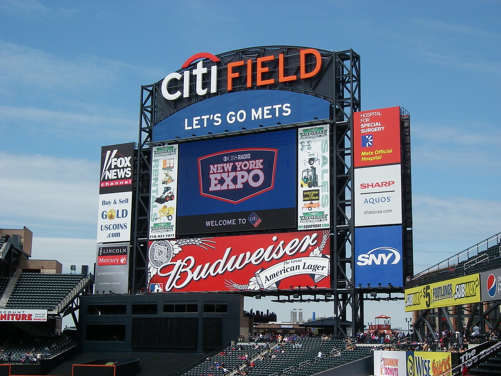 Citi Field Scoreboard A beautiful day at the ballpark! New… Flickr
