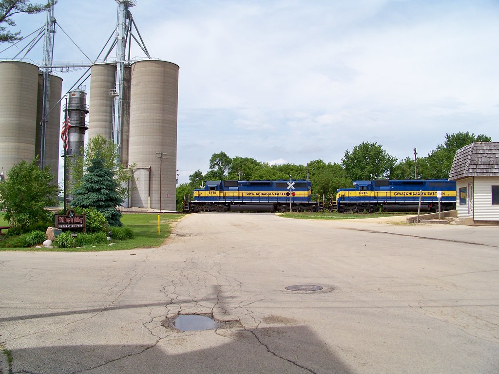 Stillman Valley IC&E 6448 blasts thru Stillman Valley, IL David