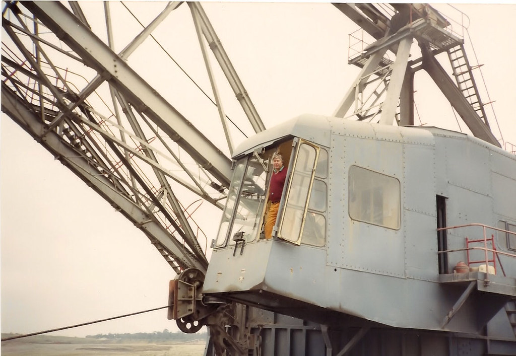 Calvert quarry, August 1991 The cab of the walking draglin… Flickr