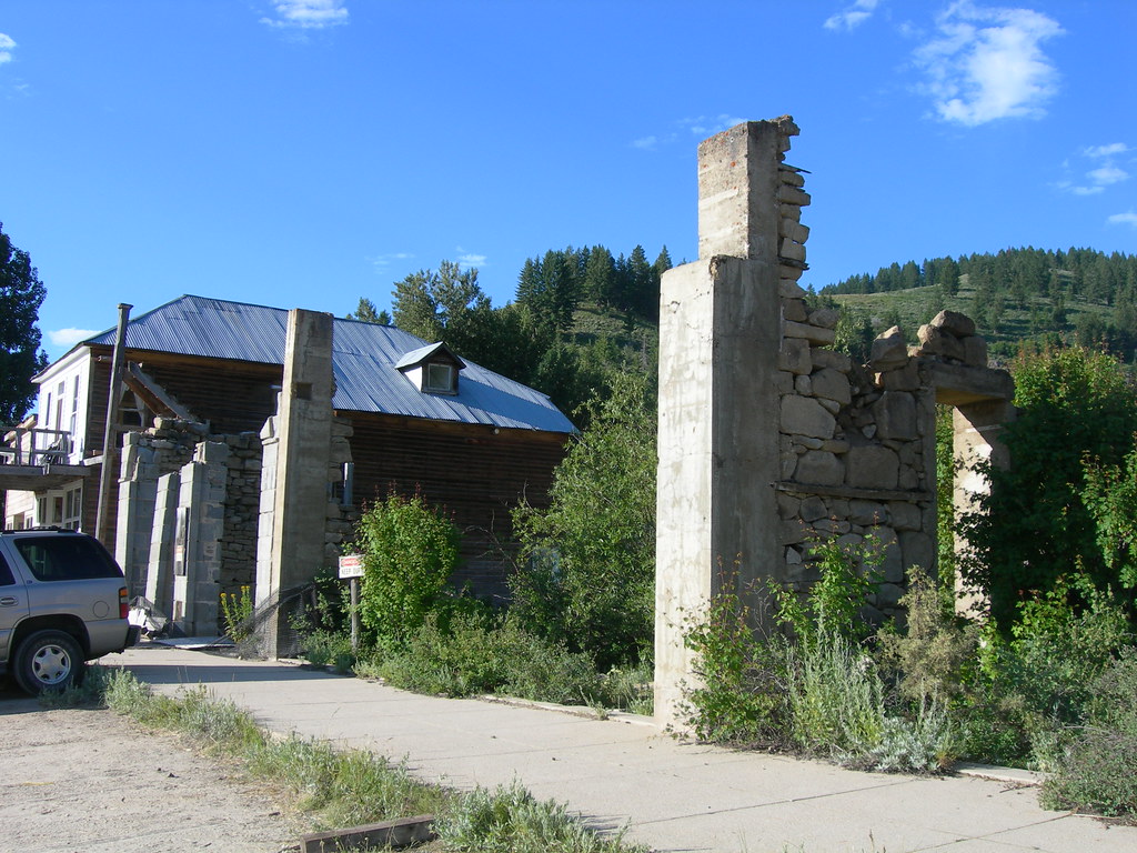 Ruins of Owyhee County Courthouse Silver City served as th… Flickr