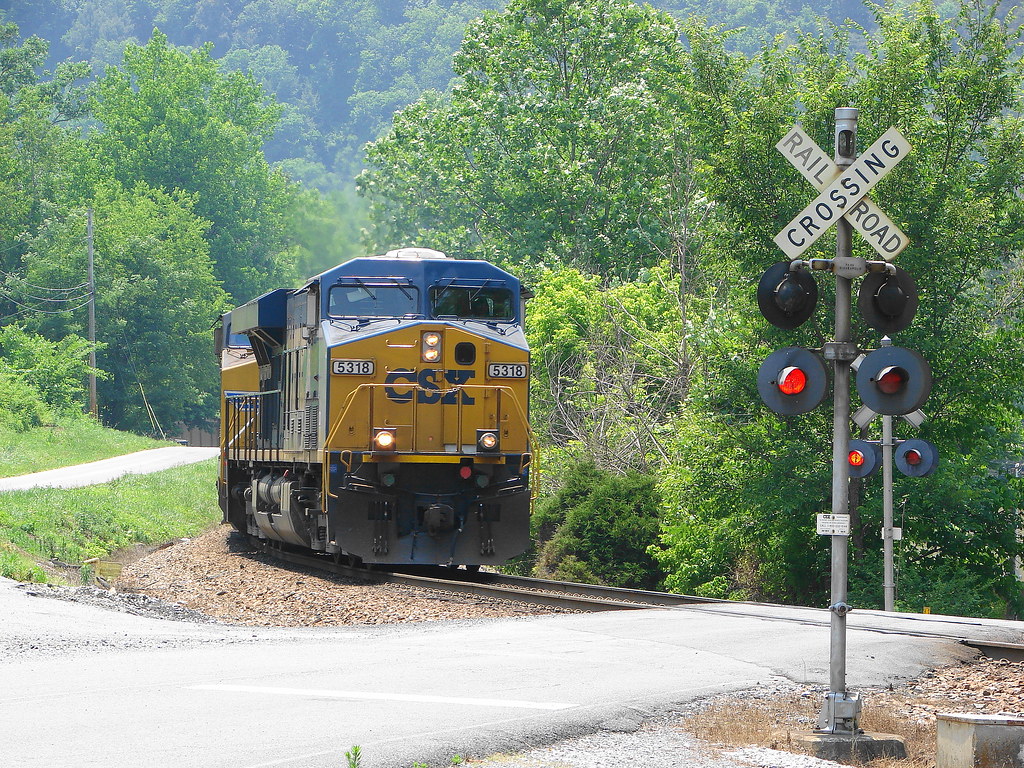 CSX northbound empty unit coal train near Erwin, Tennessee… Flickr