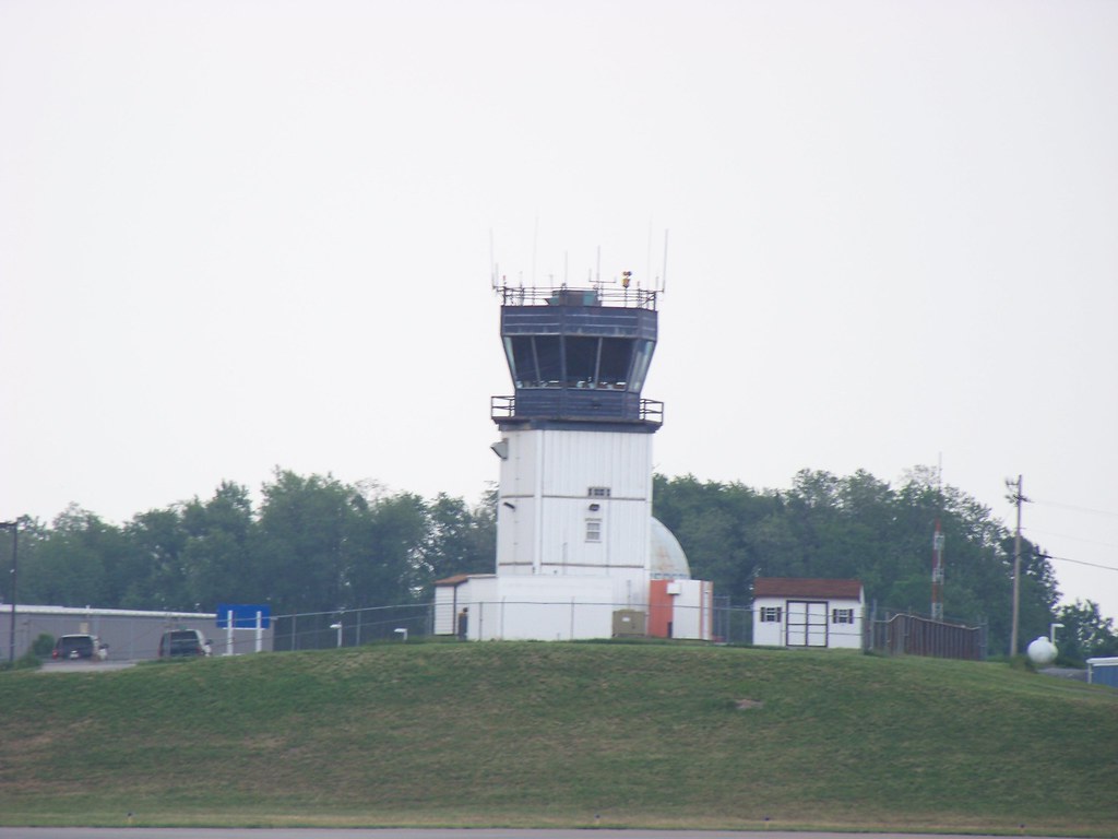 Control Tower Hagerstown Regional Airport Erik Sellman Flickr