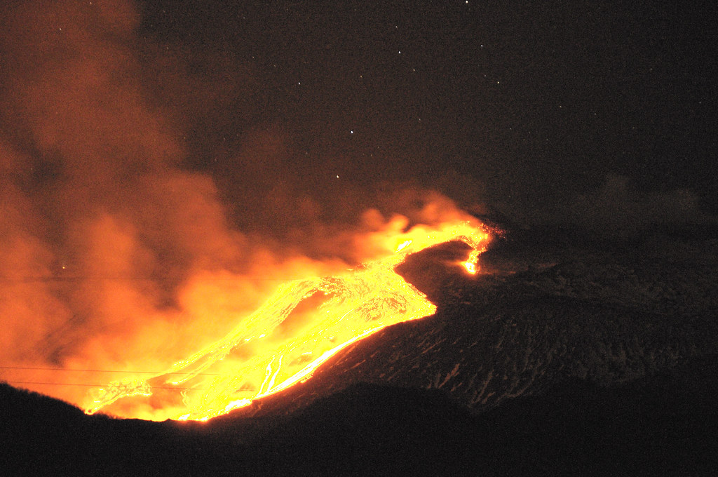 Etna Volcano Paroxysmal Eruption Jan 12 2011 Creative Co… Flickr