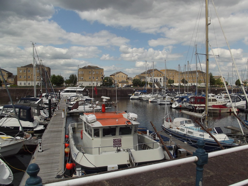 Penarth Marina a photo on Flickriver