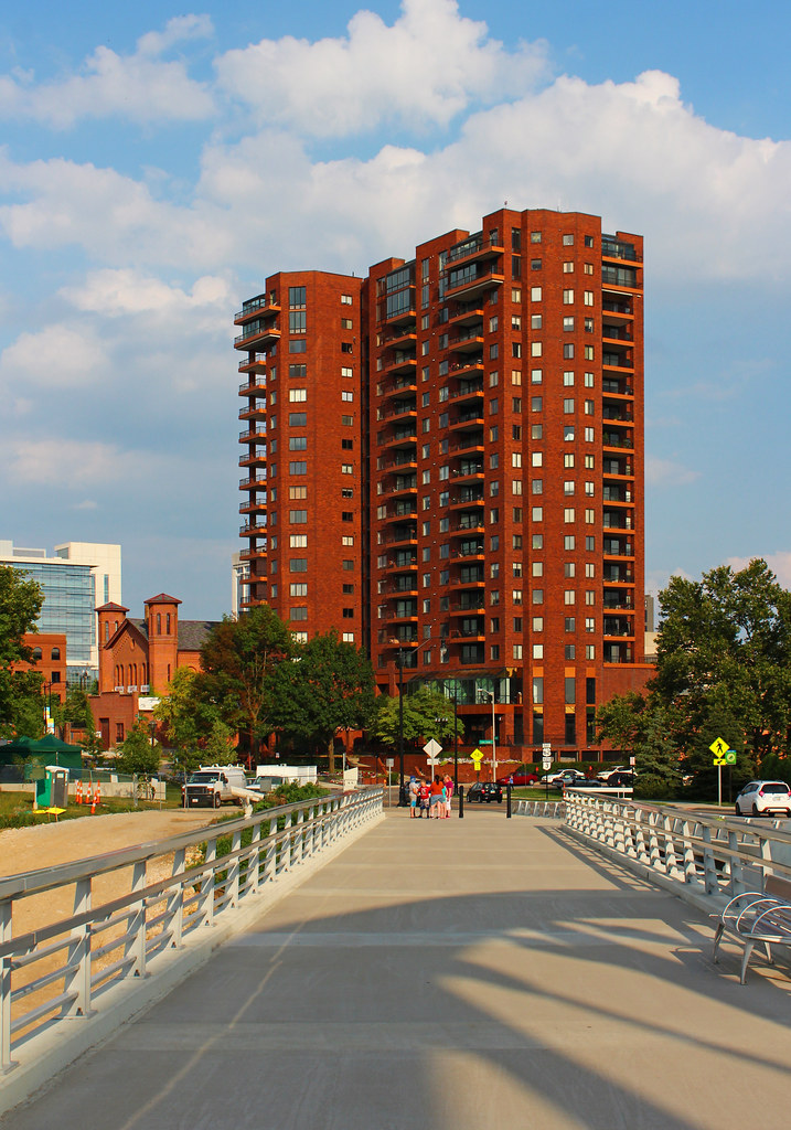 Waterford Tower Columbus, Ohio Brandon Bartoszek Flickr