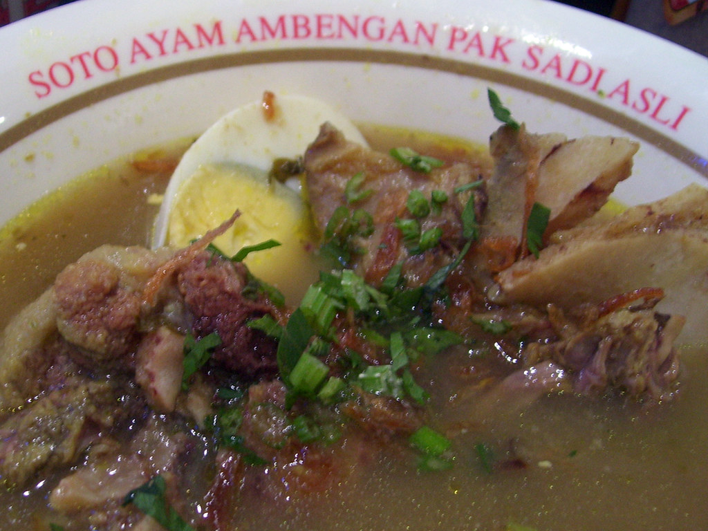 Soto Ambengan Pak Sadi I had the the Soto Buntut (ox