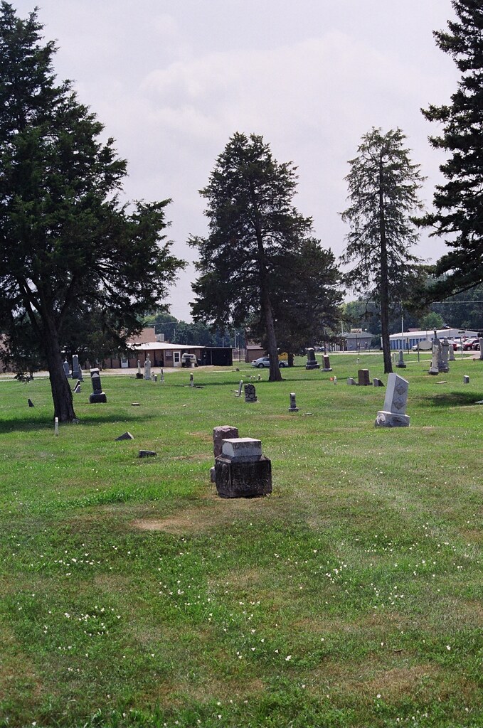Dakota City Cemetery, Nebraska 2 In the front (western) ha… Flickr