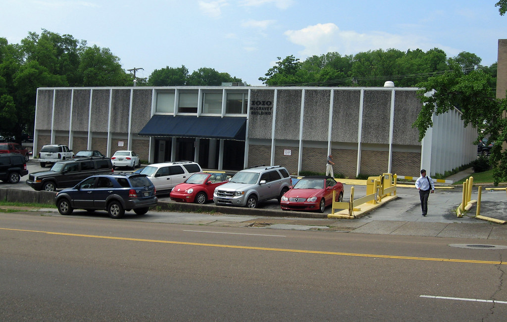 Erlanger, McCravey Medical Building Lawrence G. Miller Flickr
