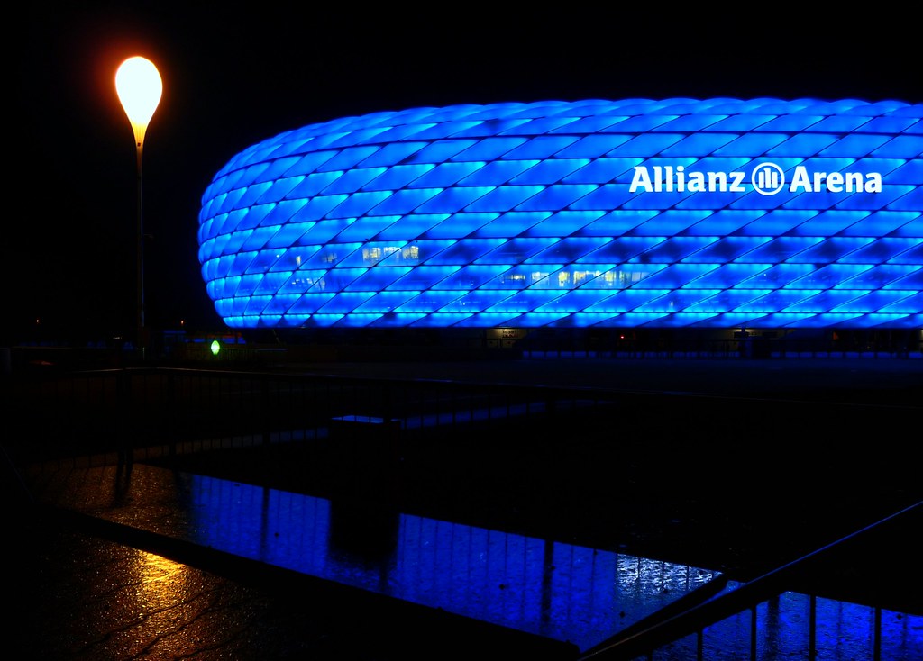 Blue Allianz Arena Reflection The Allianz Arena is a footb… Flickr