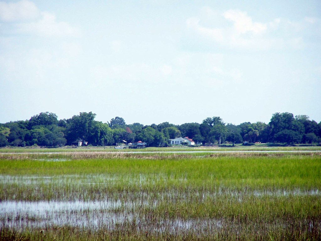 Home by the River Homes across the water on Chisholm Islan… Flickr