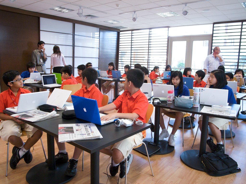 Dream classroom Full wifi access in every classroom. Mac … Flickr