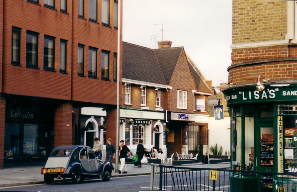 Victoria Road South/Duke Street 1996 The top of Victoria R… Flickr