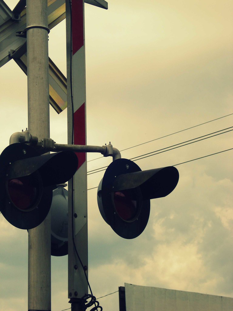 Railroad Crossing. Krantz, Holly Flickr