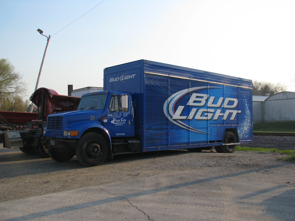 Bud Light International straight truck Bud Light Internati… Flickr