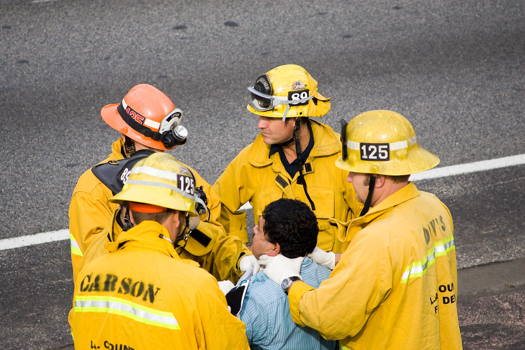 SB101 Lost Hills Traffic Collision with Minor injury, LA… Flickr