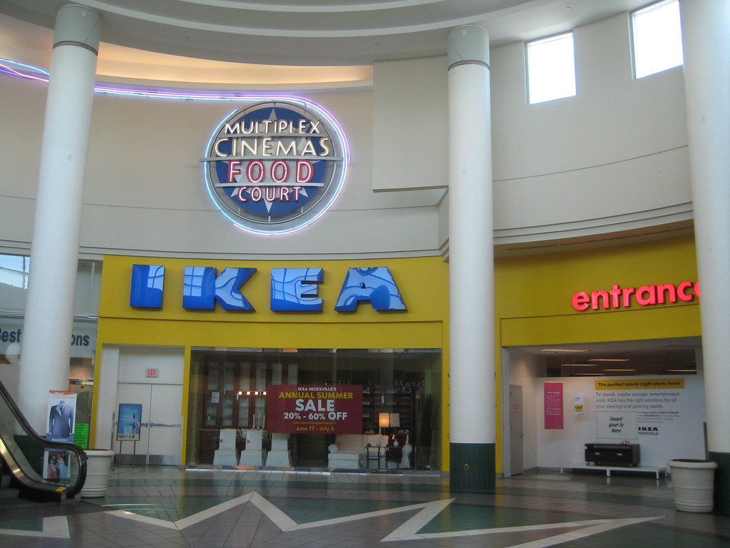 Broadway Mall Gladys Santiago Flickr