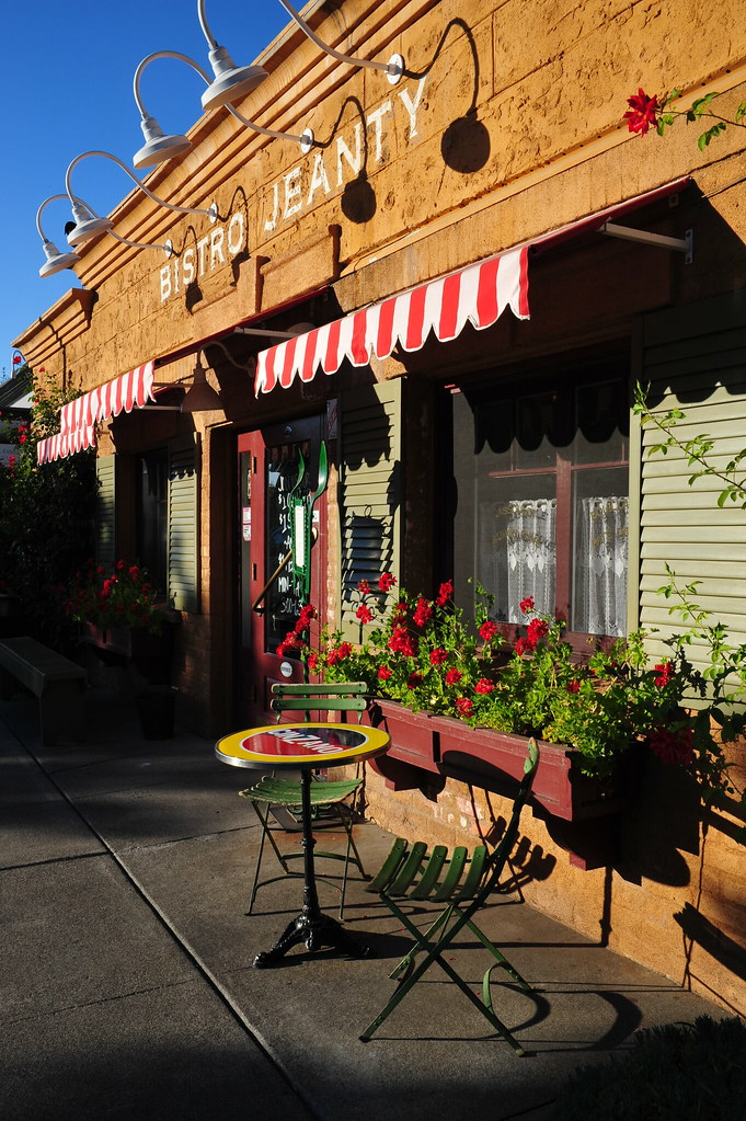 Frenchstyle bistro in Yountville Almost unbearably cute b… Flickr
