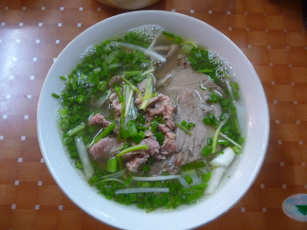 PHO BO Bouillon de nouilles et de boeuf, specialite nation… Flickr