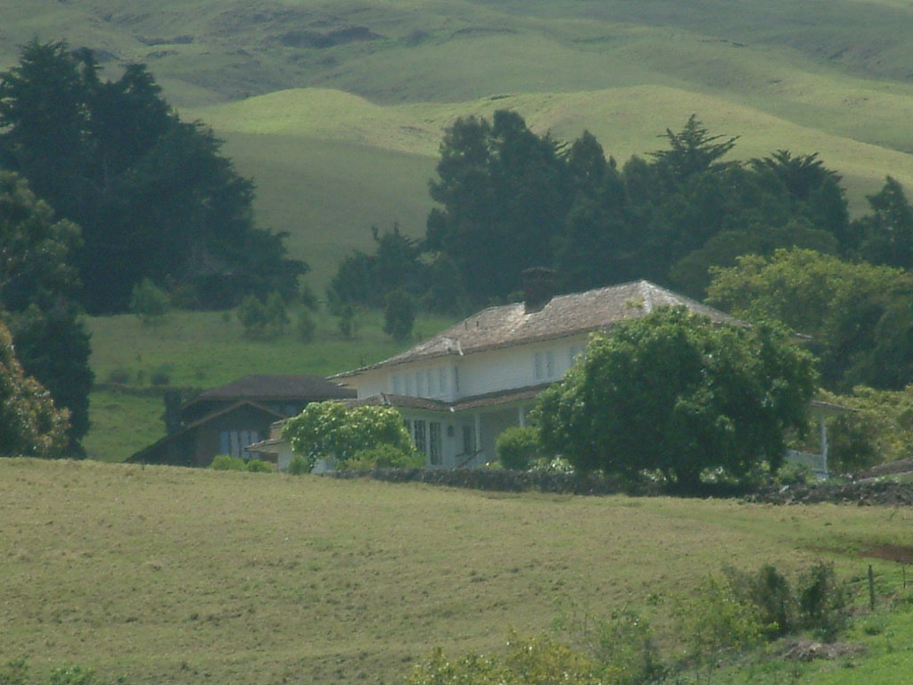 Oprah's House A closer look at Oprah's House in Maui on th… Flickr