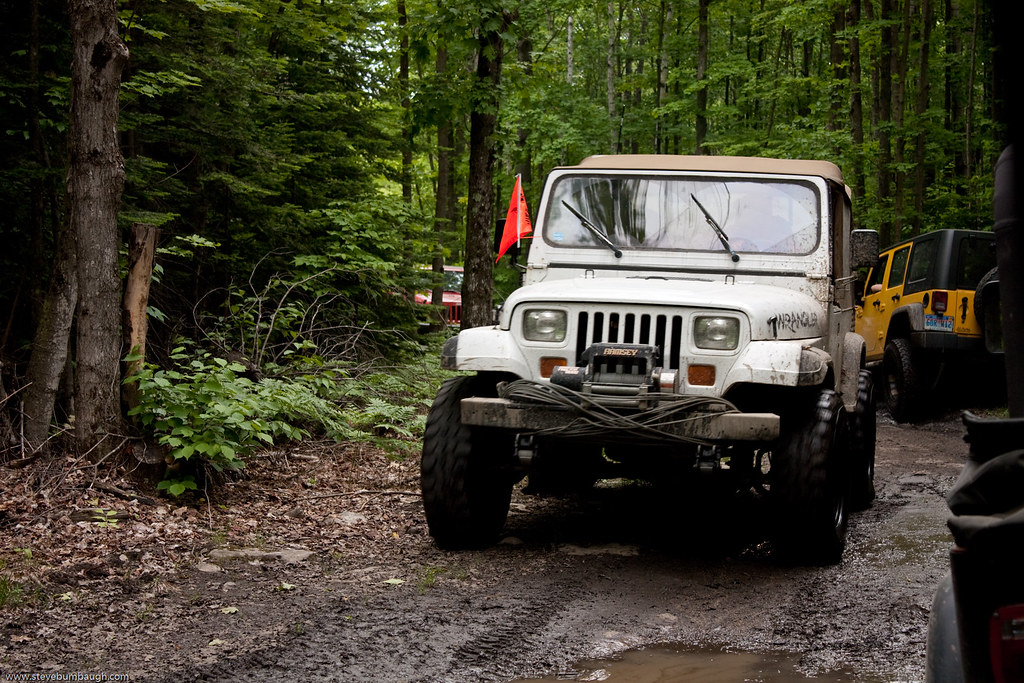 Drummond Island Jeep Jamboree 2009 The stock group driving… Flickr