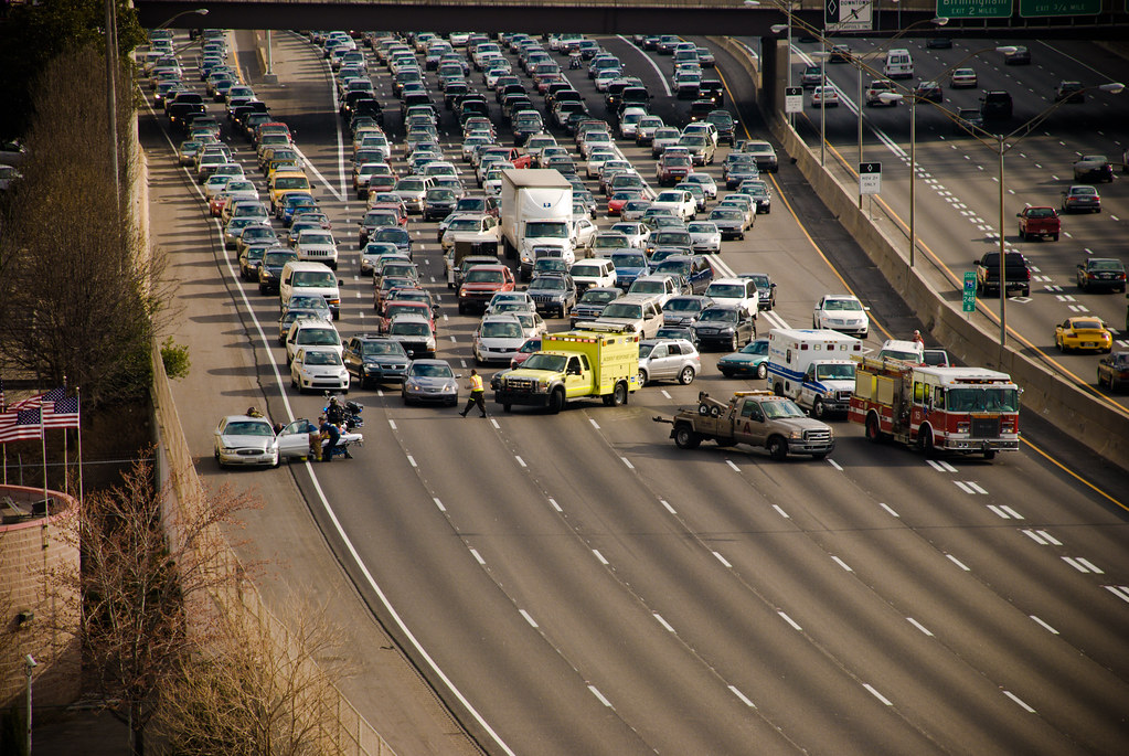 accident large car accident on I75/85 Northbound, closing… Flickr