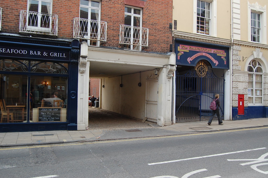 Tucks' Court, St Giles Street, Norwich Borrow langu… Flickr