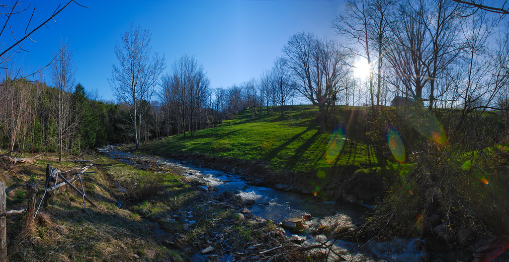 Duntroon Sunset Panoramic A panoramic of a meadow in Duntr… Flickr