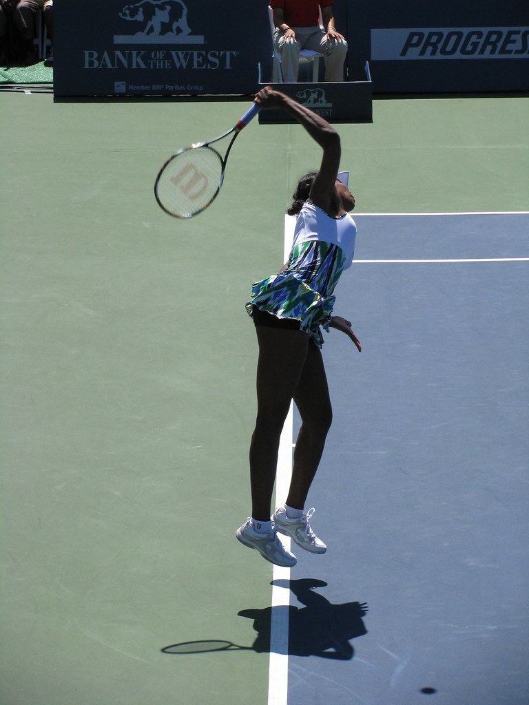 Bank of the West Venus serve Rob Corder Flickr