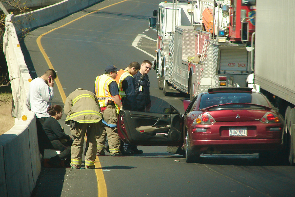 Texas D2 147 San Antonio (Car Accident) han ng Flickr