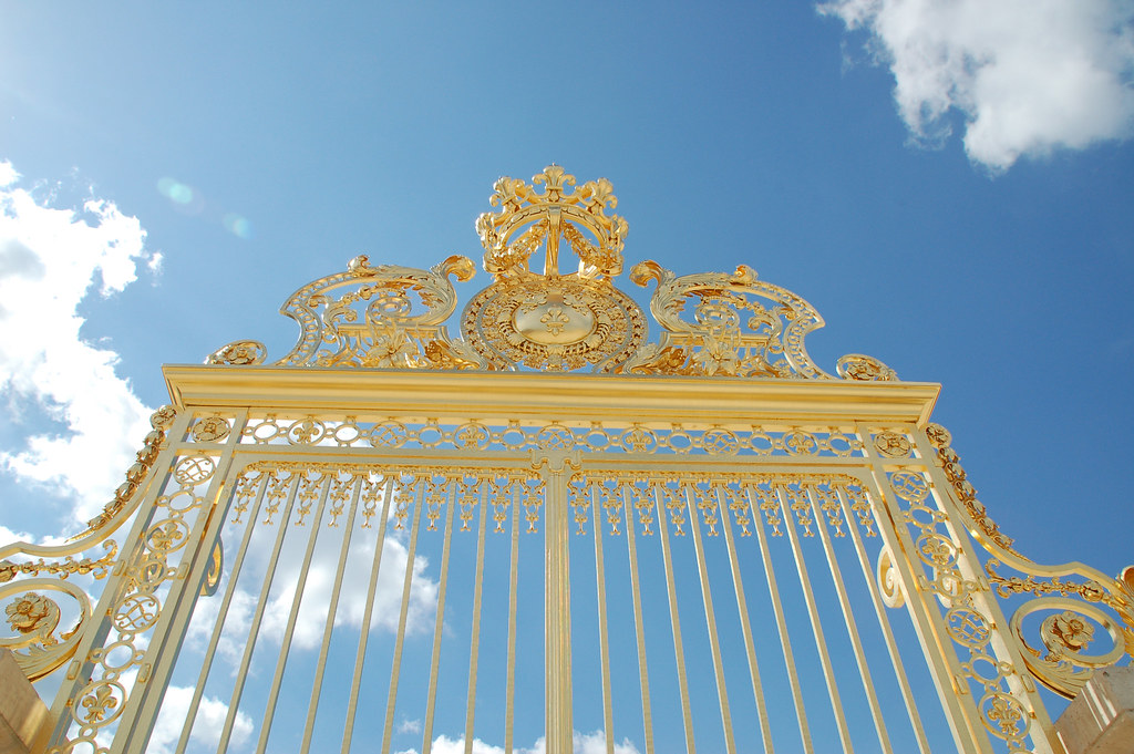 Top of the golden gates to Versailles Monceau Flickr