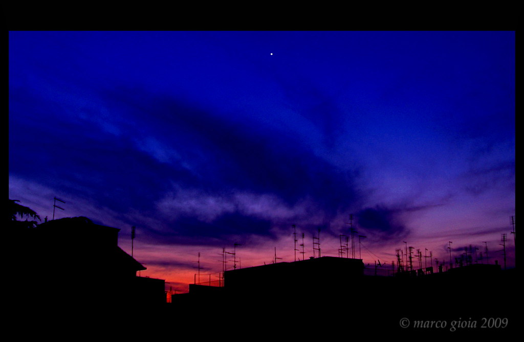 Afrodite Urania Dolce color d'oriental zaffiro, che s'acco… Flickr