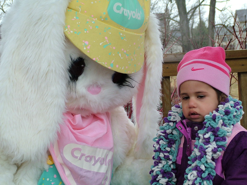 Cross Creek Easter Egg Hunt Children hunt for eggs filled … Flickr