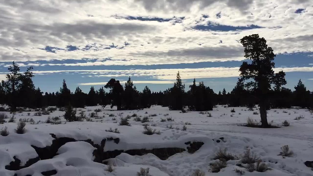Redmond Caves covered in snow Redmond Caves covered in sno… Flickr
