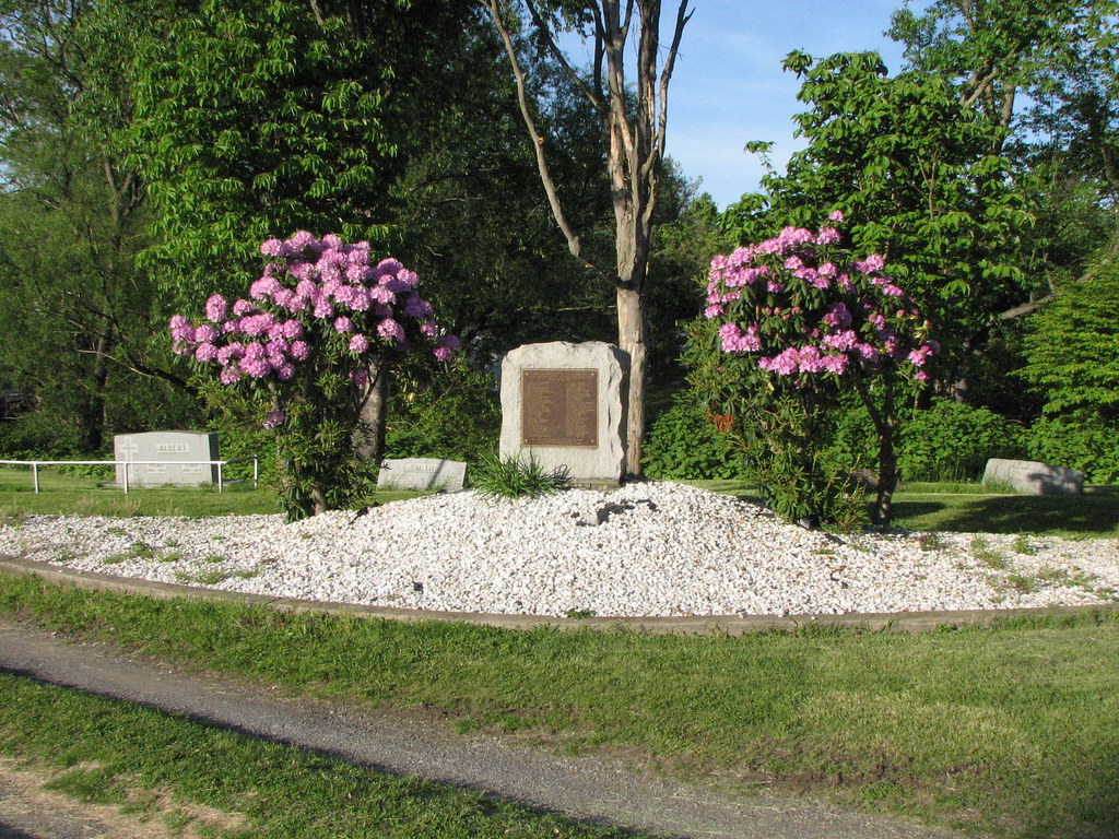 WWI Casualties Memorial Greenlawn Cemetery, Moundsville WV… Flickr
