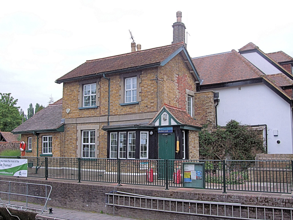 Lock Keeper's House, Boulter's Lock, Maidenhead Berkshir… Flickr