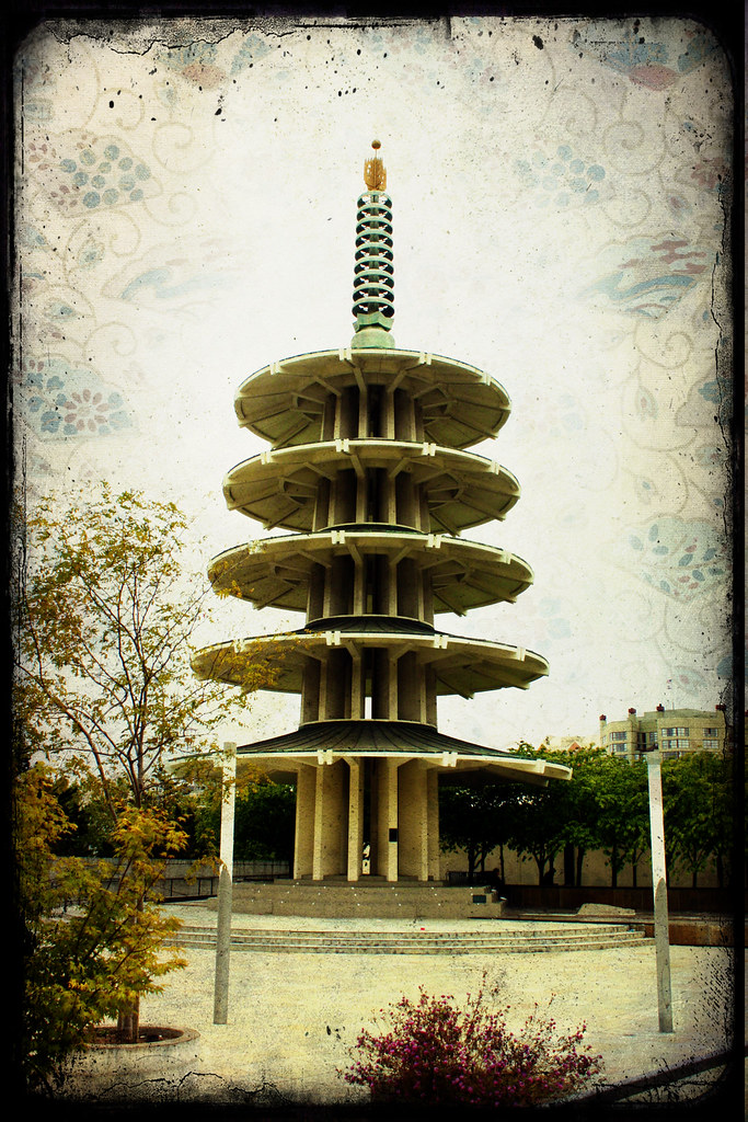 Peace Monument a photo on Flickriver