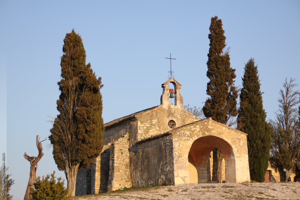 la chapelle StSixte à Eygalieres la chapelle SaintSixte … Flickr