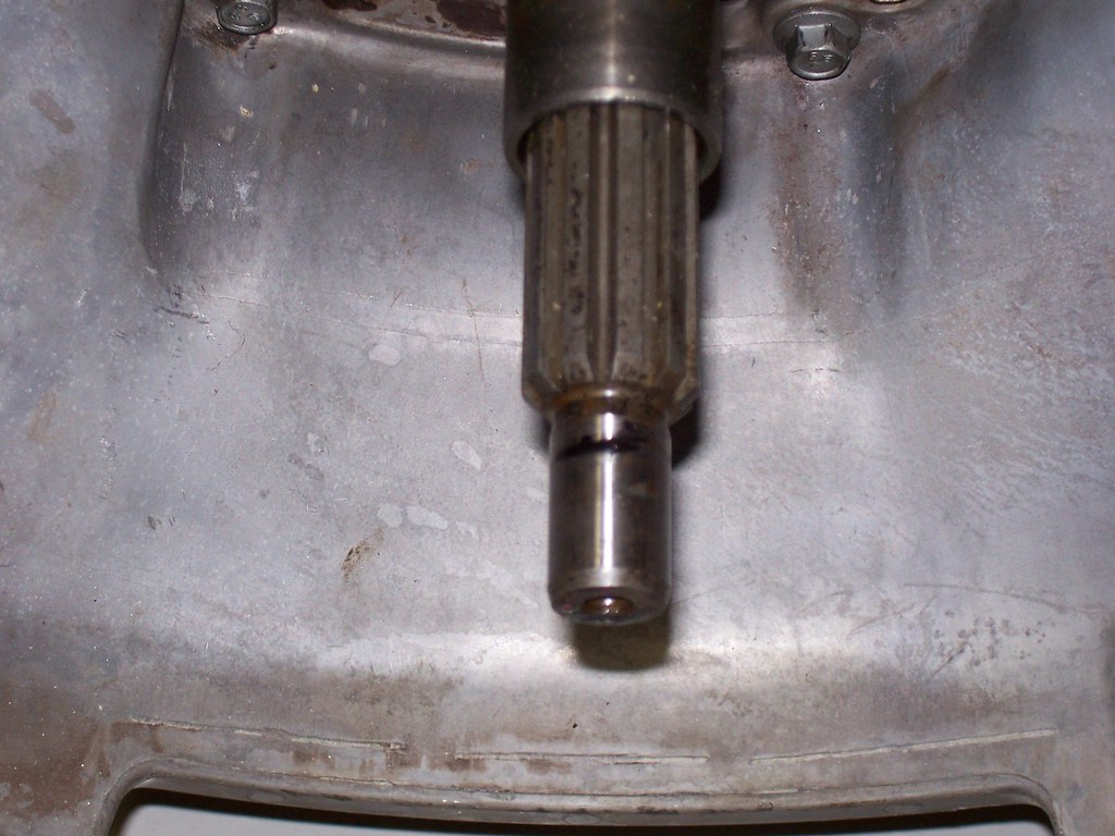 AX15_INPUT_SHAFT_PILOT_BEARING_SEAL_LOCATION Reached in th… Flickr